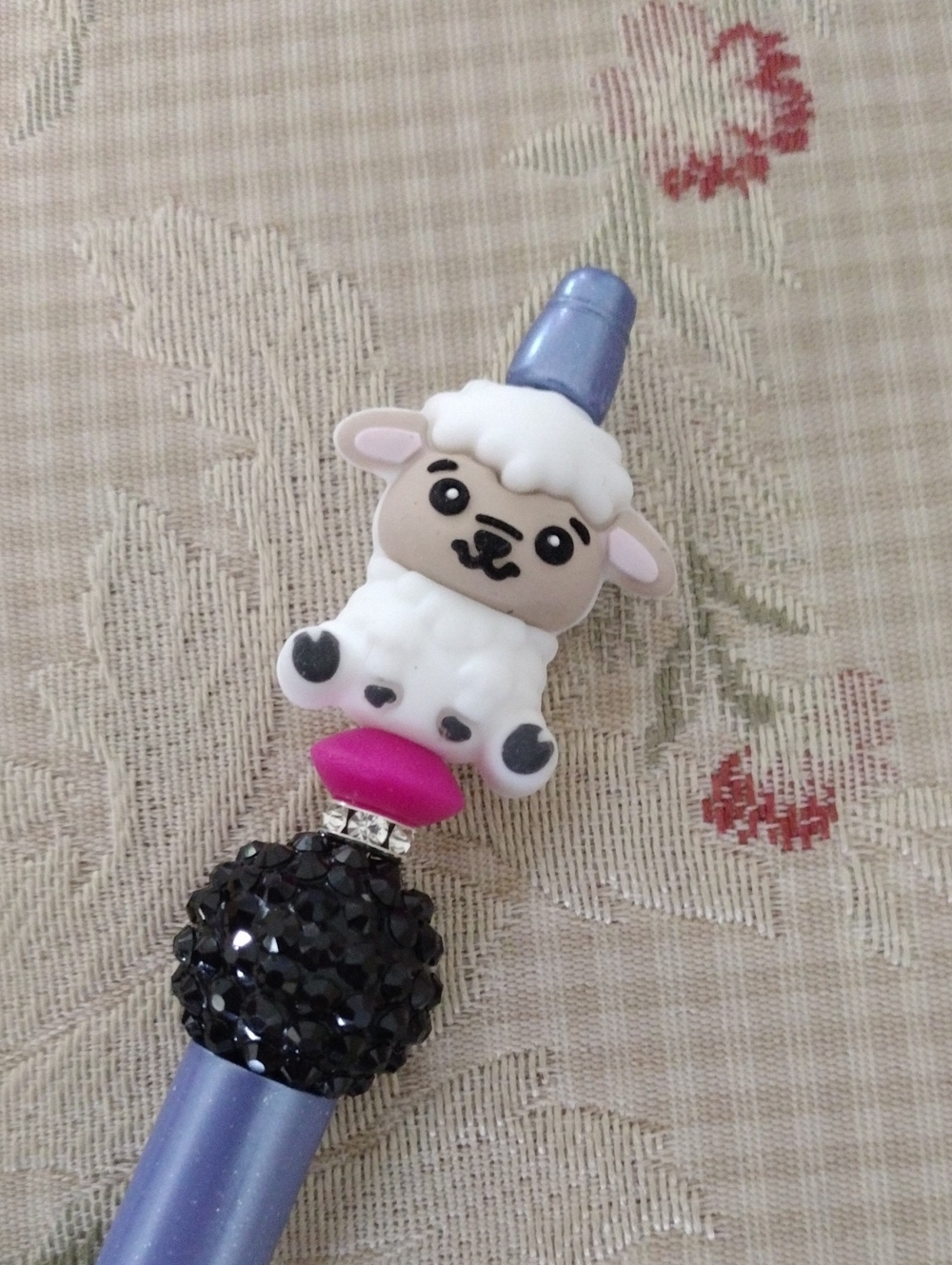 Cute Beaded Pen - Picture 2 of 2